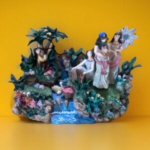 VTG Musical Baby Moses Shelf Sitter- Plays "Hush Little‎ Baby" w/ Original Box